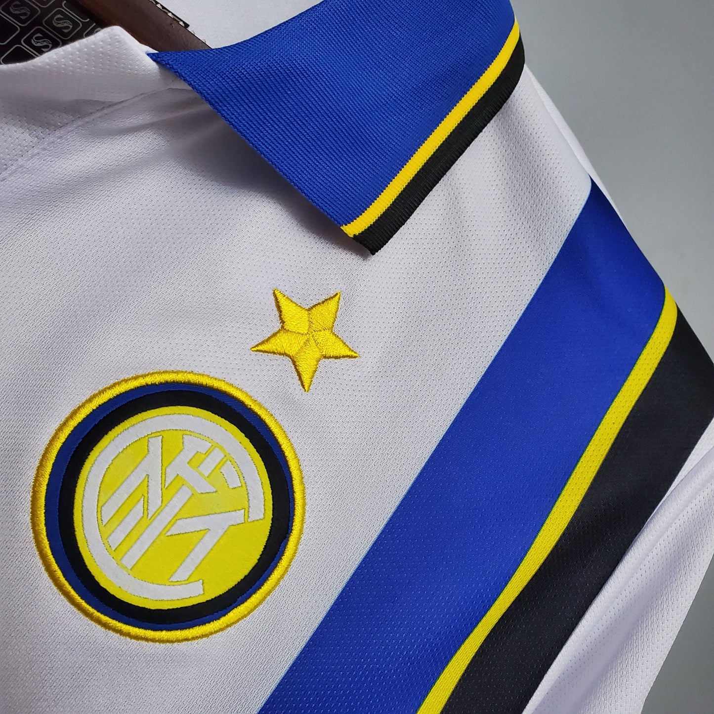 Retro Inter Milan 1997/98 Away